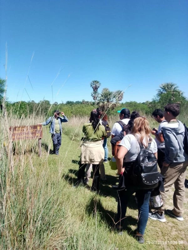 Trabajo de campo y observación de fauna
